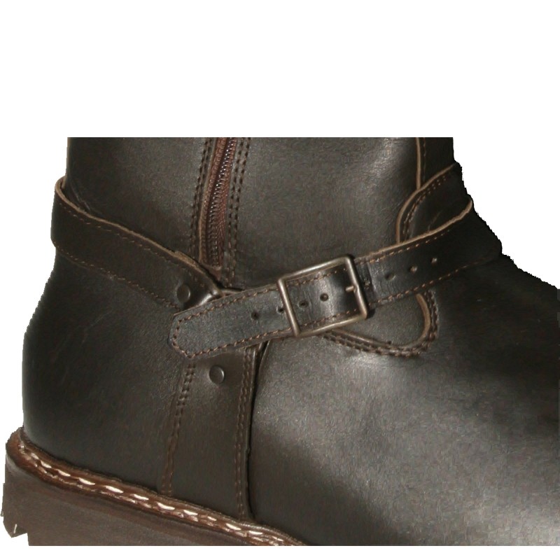 fliegerpelz-marschriemen Fliegerpelz mit Marschriemen für längere Strecken