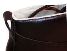 bergwacht-detail-riemen zwiegenähte Wanderschuhe Bergwacht